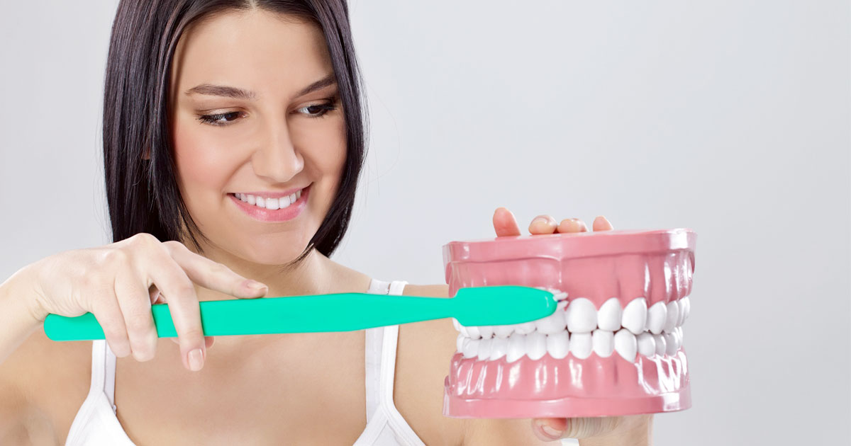 Правильная техника чистки зубов: заметка стоматолога